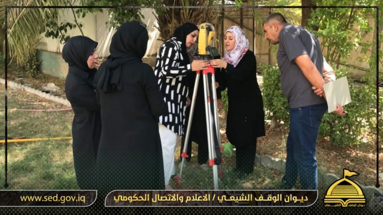 التدريب والتطوير يقيم دورة total station لموظفي الديوان